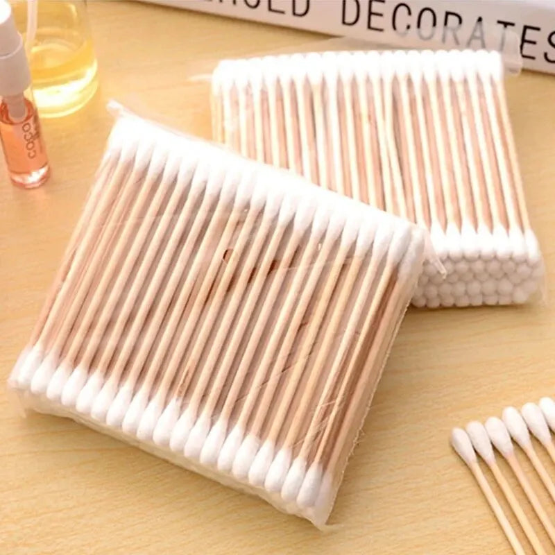 500 Cotton Swabs for Ears, Nose & Makeup