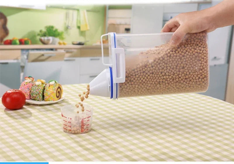 Dog & Cat Food Pail 1.5kg/2kg – Plastic Container